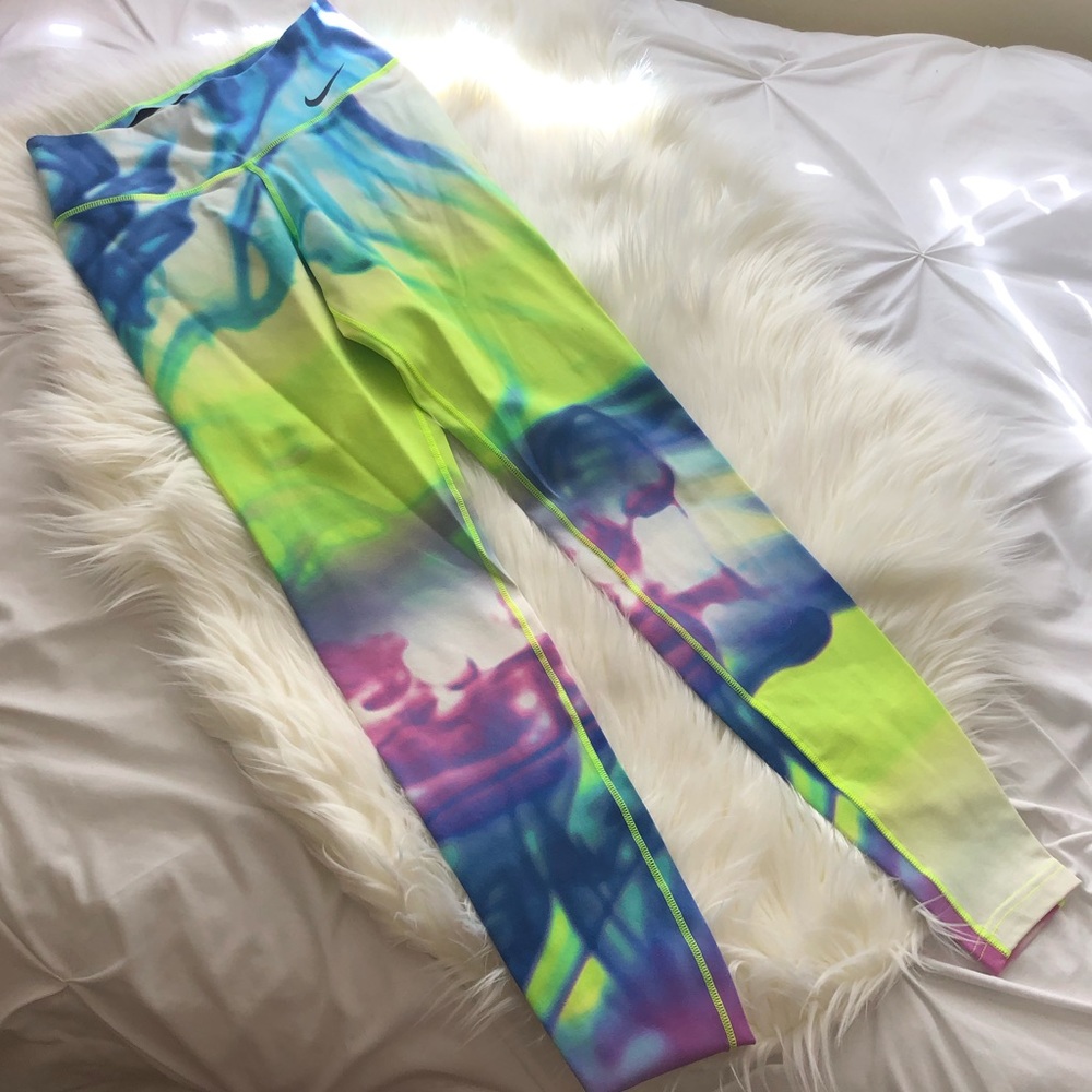 ❌SOLD❌ Nike Pants NWOT - Picture 1 of 7